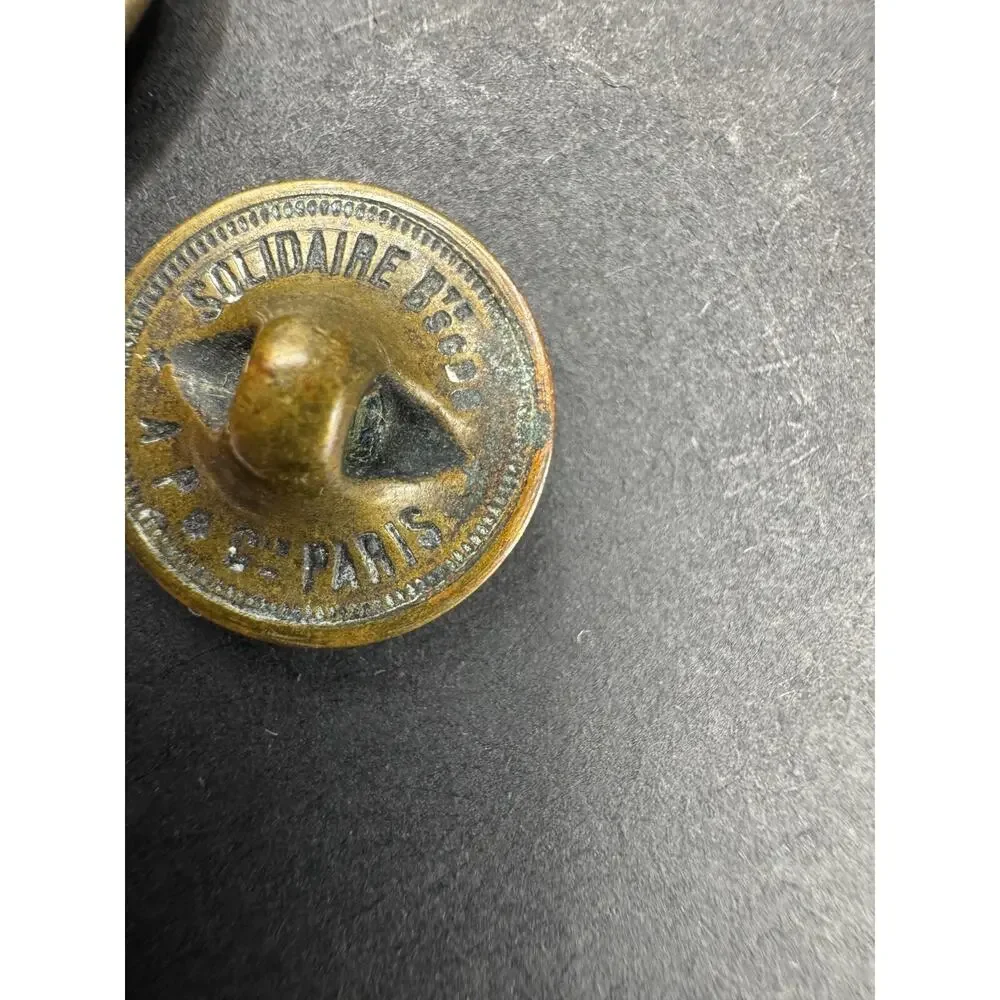 Antique Button Brass Floral Design Benedict & Burnham & Solidaire Paris France